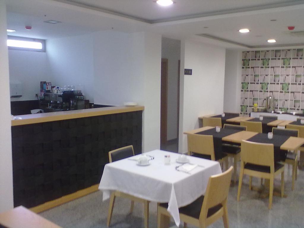 Hotel Ritz Capital Luanda Zewnętrze zdjęcie