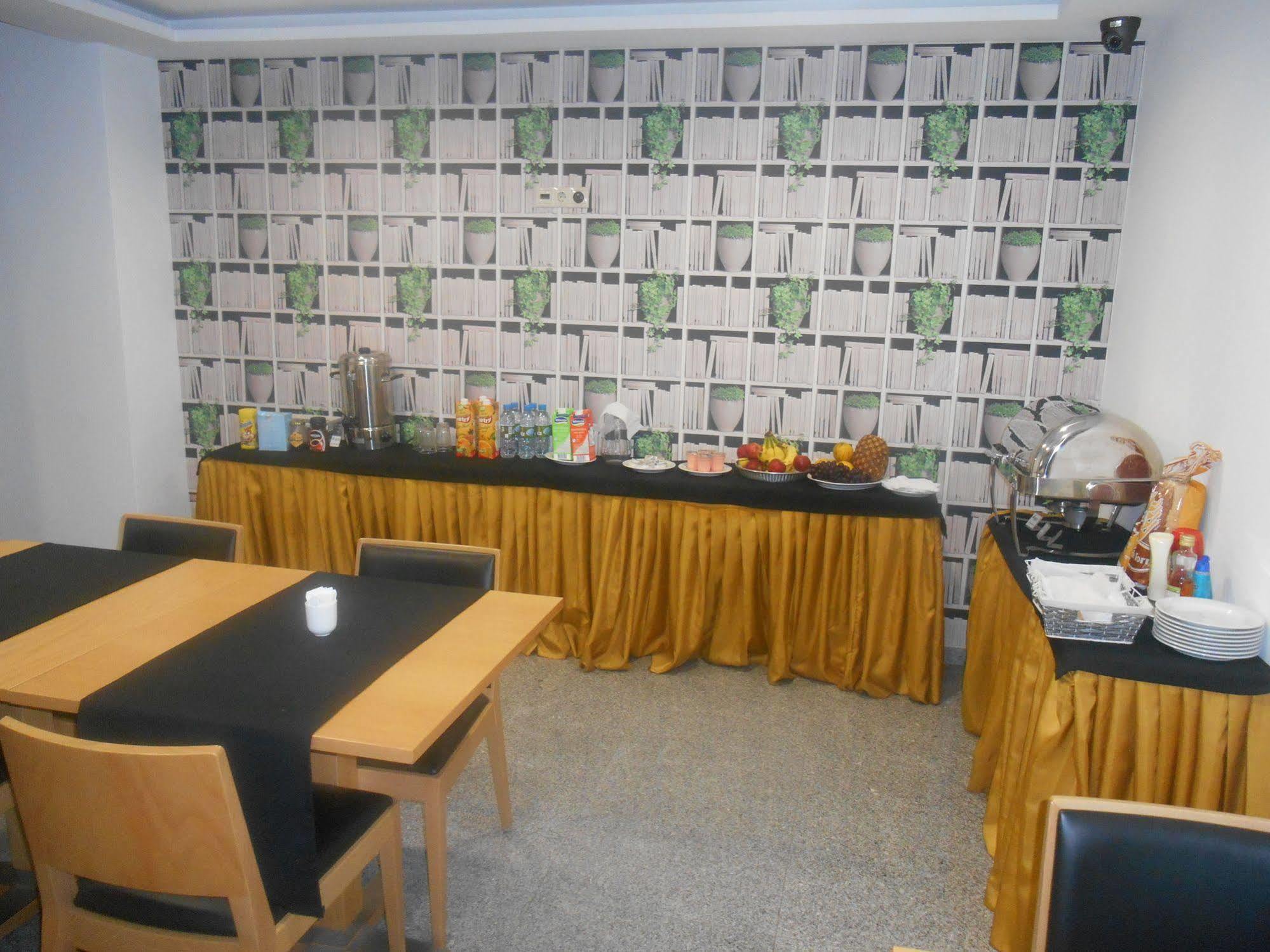 Hotel Ritz Capital Luanda Zewnętrze zdjęcie